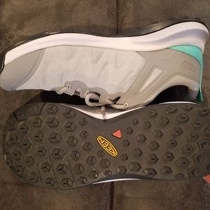 Keen Explore Vent Hiking shoes